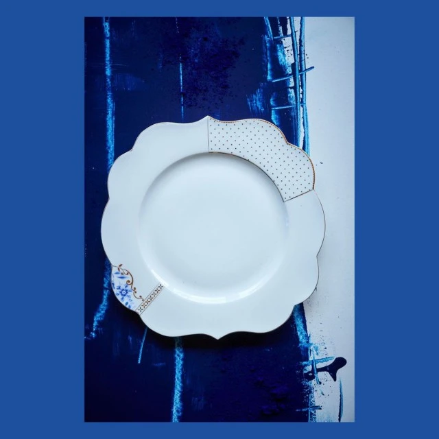 Чиния Royal White 28см