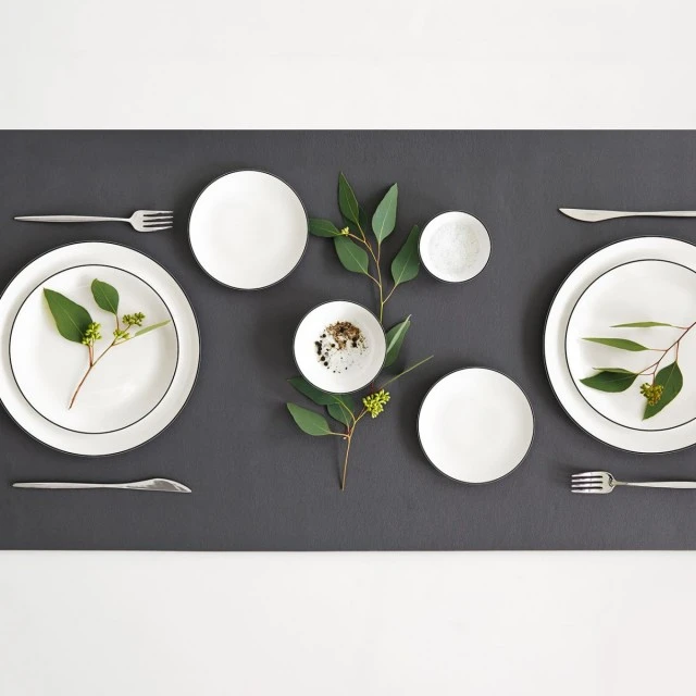Чиния A table 31см Цвят черно