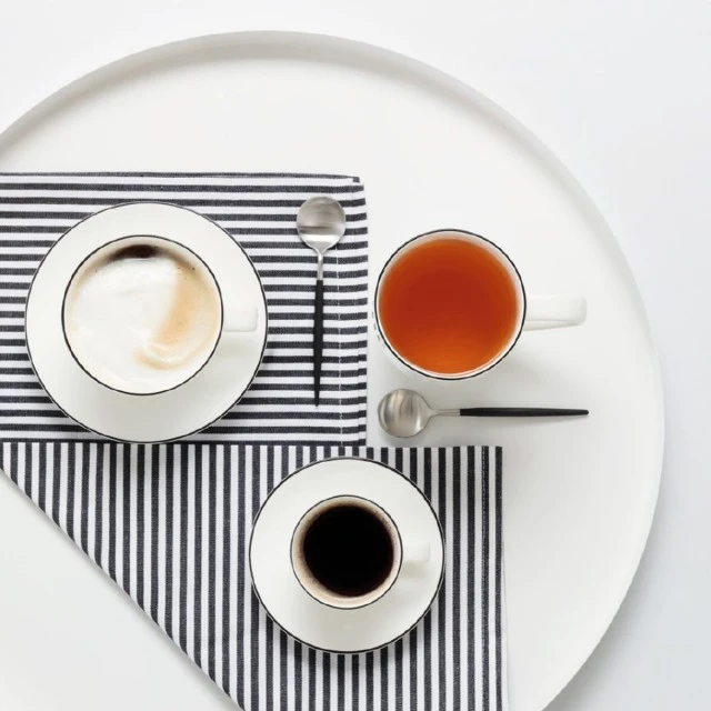 Cup with saucer A table 0.250ml Color black