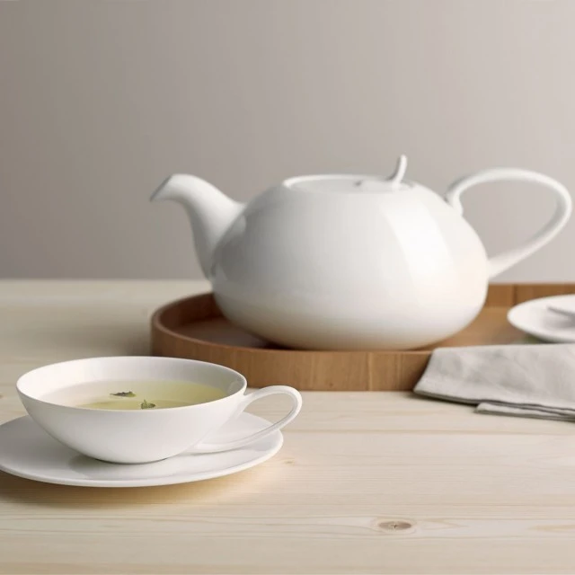 Чайник A table thé 1л