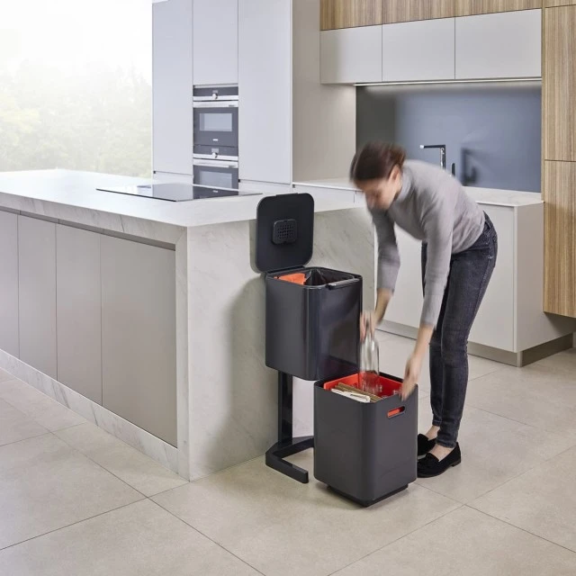 Totem Compact 40L bin, grey color