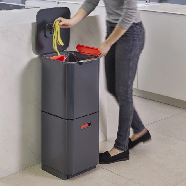 Totem Compact 40L bin, grey color