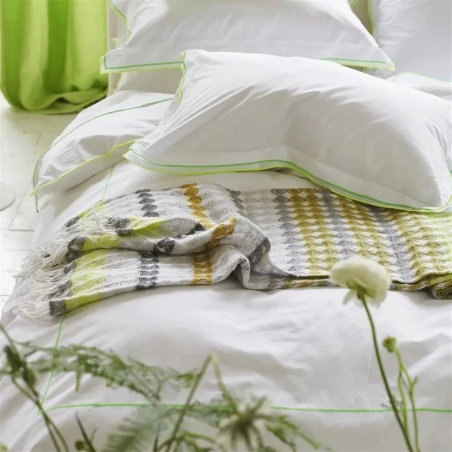 Одеяло Santerno Moss Designers Guild Цвят опал