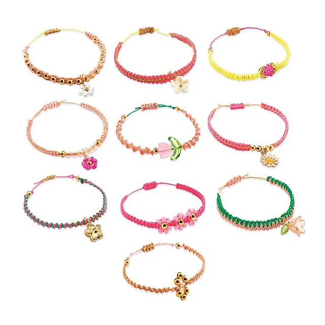 Make pink bracelets with the macramé technique