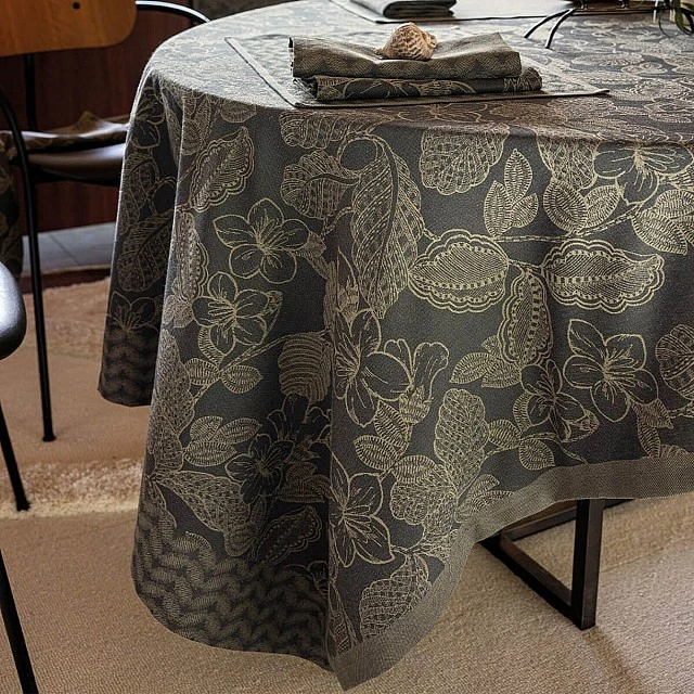 Покривка Sulawesi 150см 260см Le Jacquard Francais Цвят зелено