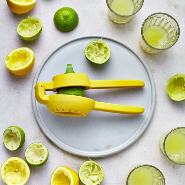 Цитрус преса Juice Max Цвят жълто