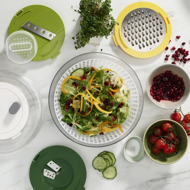 Multifunctional salad set