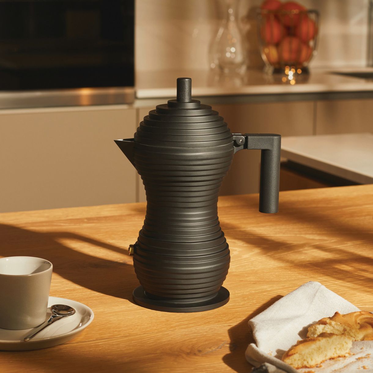 Pulcina coffee maker 6 cups Color black