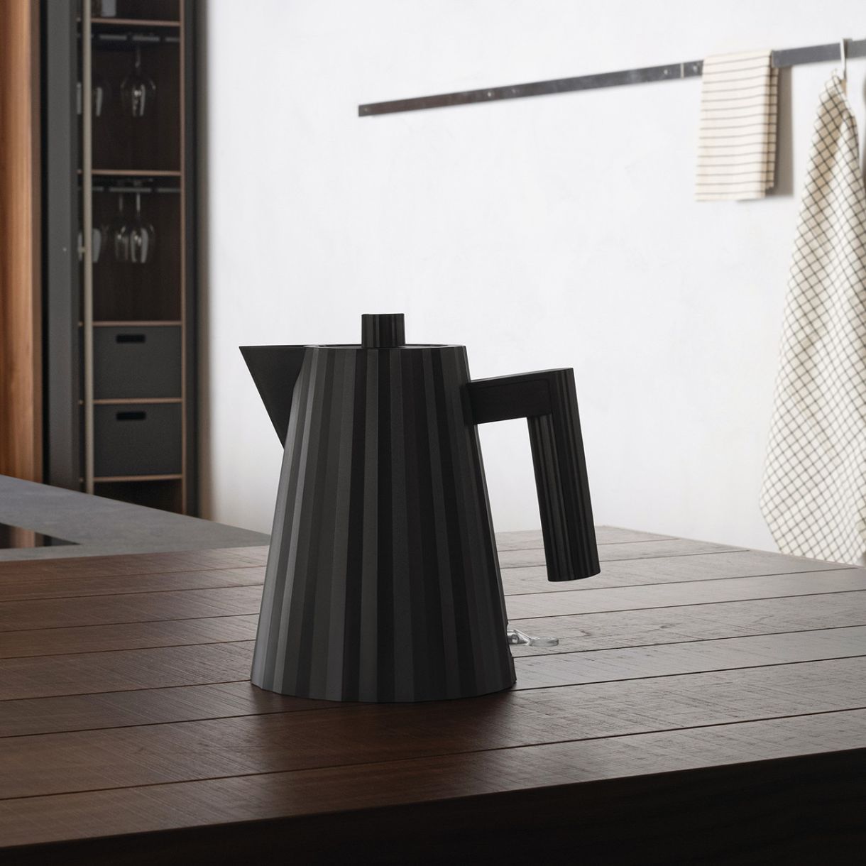 Electric kettle Plissé 1l Color black