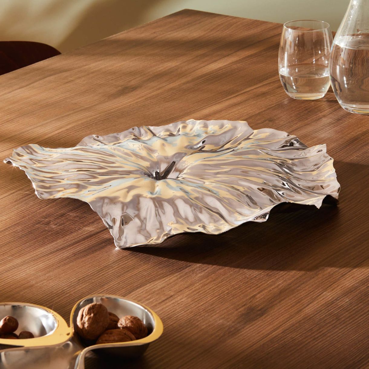 Фруктиера A Lotus leaf Цвят стомана