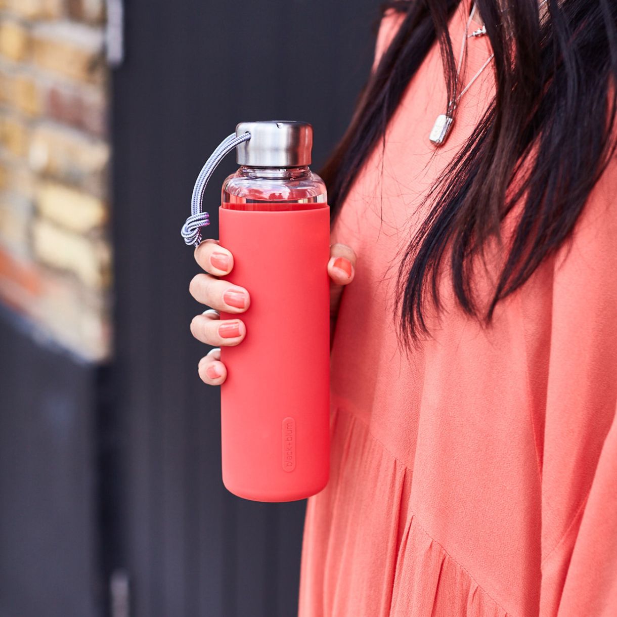 Glass bottle 0.600l Coral color