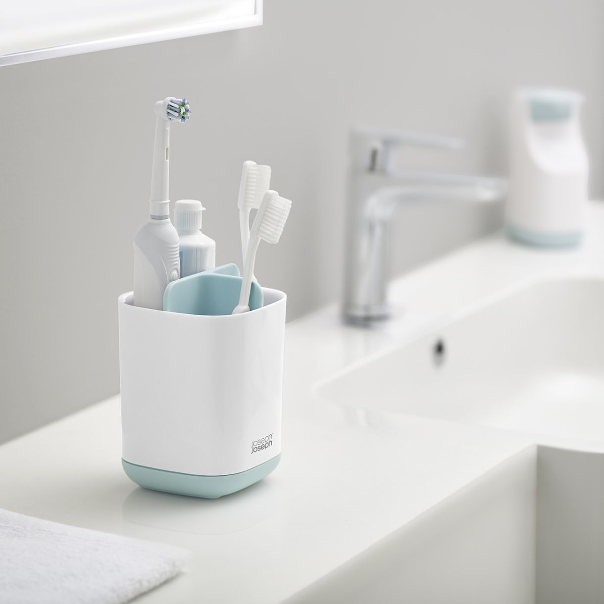EasyStore™ 3-Section Toothbrush Holder Color Blue