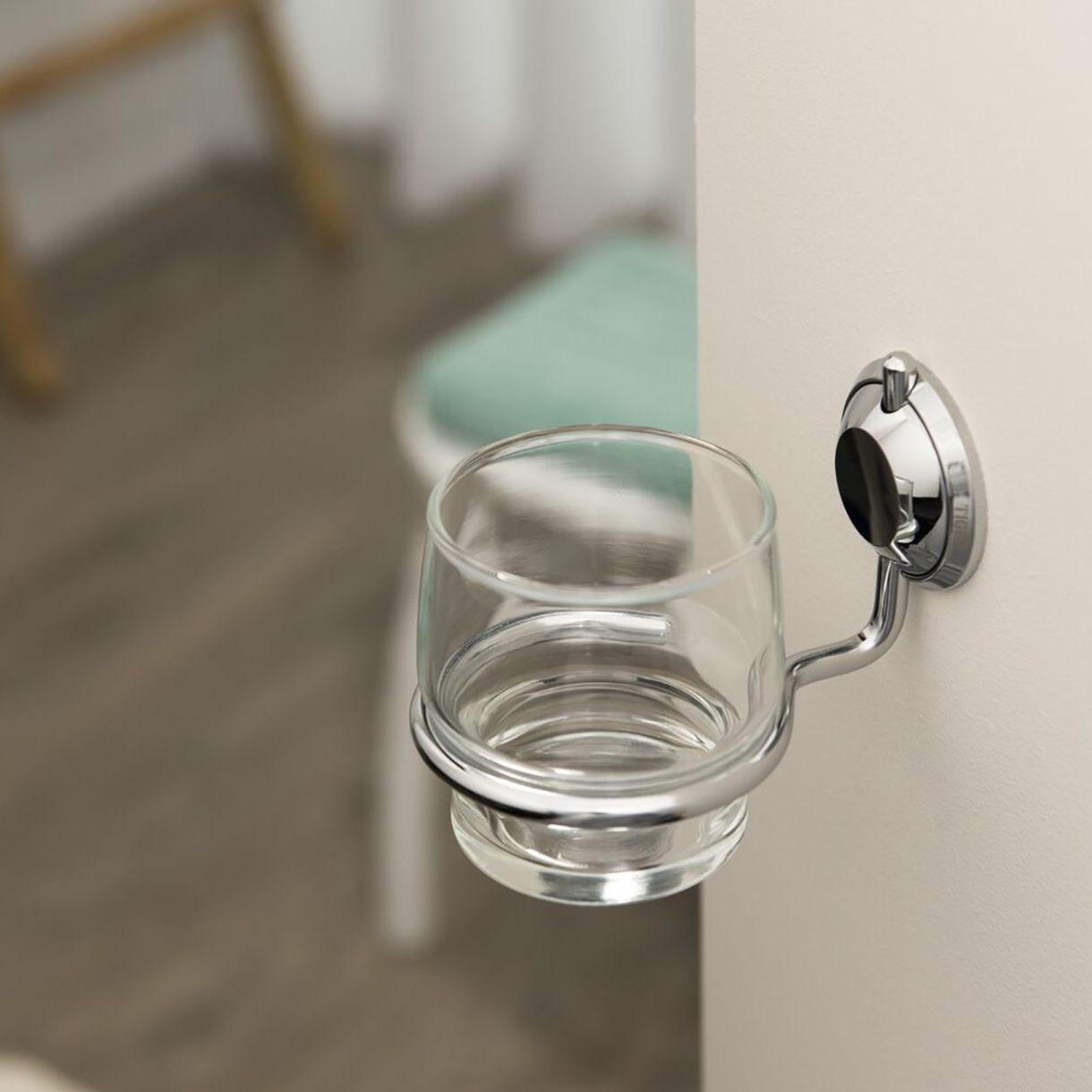 Torino toothbrush holder