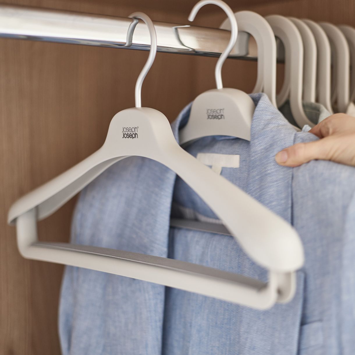 Suit hanger 2pcs Orderly™ Color beige