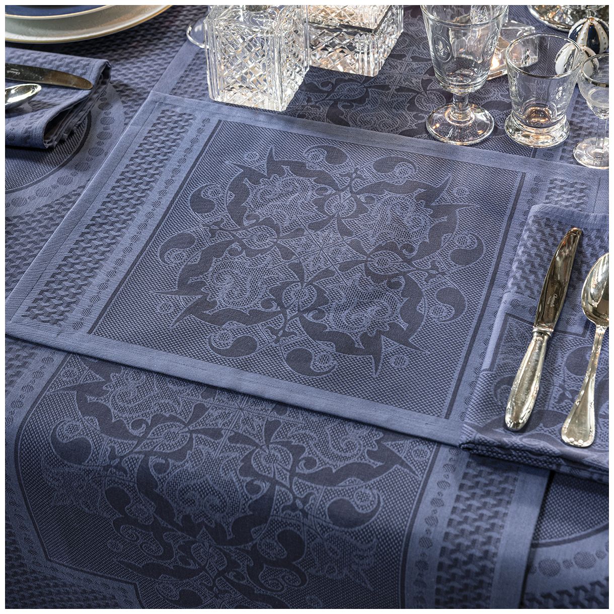 Подложка за сервиране Palais Venitien 50см 36см Цвят тъмно синьо