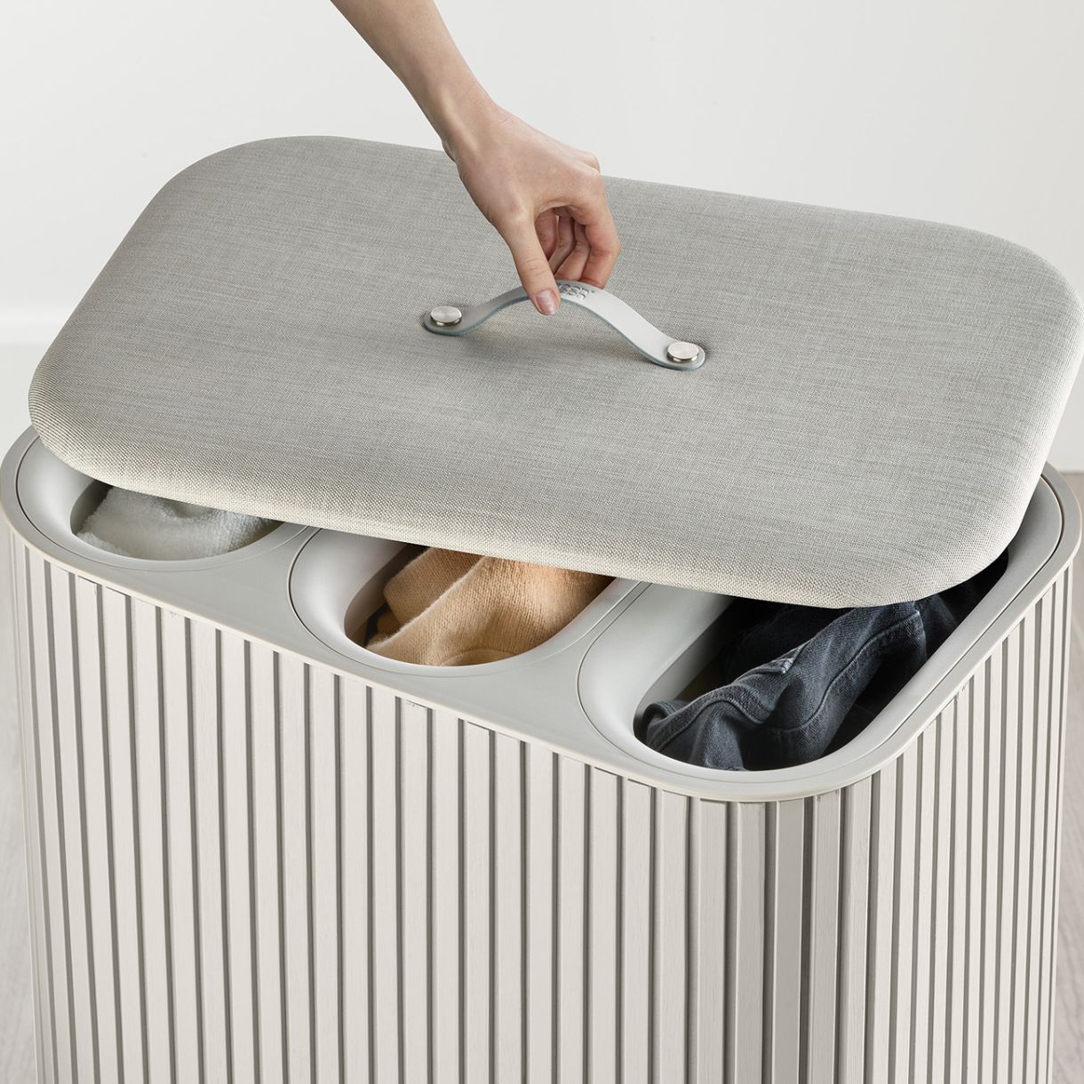 Καλάθι πλυντηρίου Tota Trio Lux 90l μπεζ χρώμα