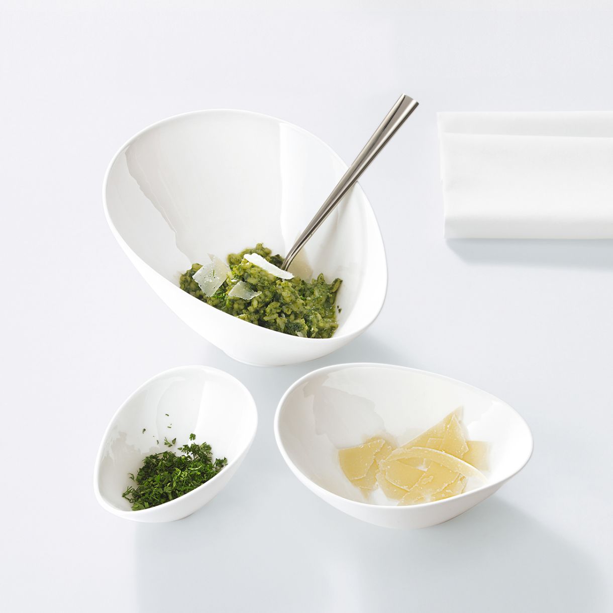 Асиметрична купа A table 22,5см Asa Selection