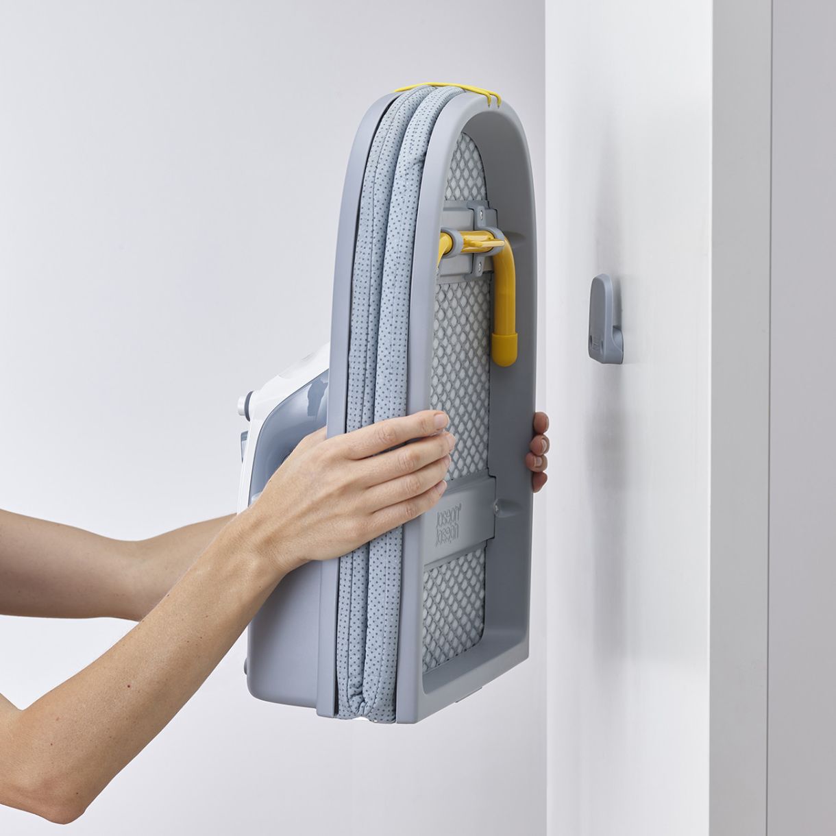 Pocket Glide ironing board