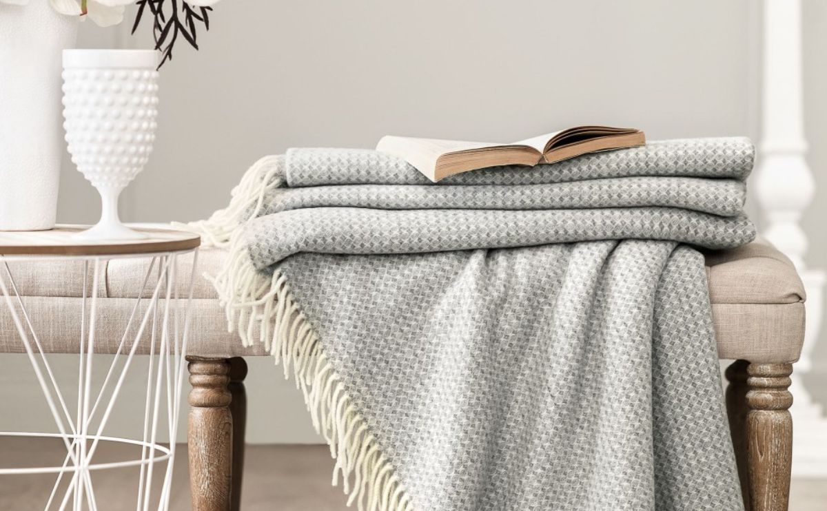 Designers-Guild-blanket